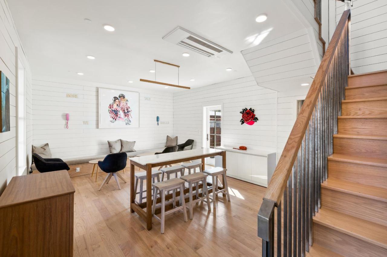 Boutique Room Steps From Downtown Mall Rose Jean Room 1 Charlottesville Dış mekan fotoğraf